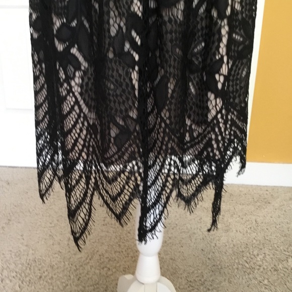 Love Fire black lace dress - Picture 4 of 8